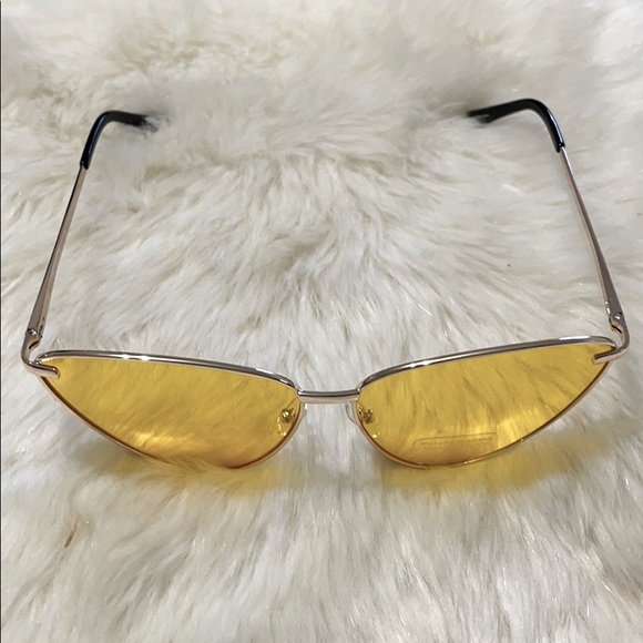 2 for $22 mix Sunglasses - Picture 5 of 5